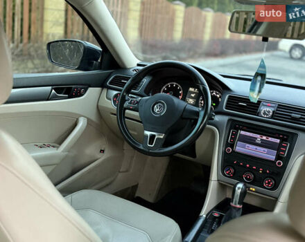 Синій Фольксваген Пассат, об'ємом двигуна 1.8 л та пробігом 215 тис. км за 9700 $, фото 10 на Automoto.ua