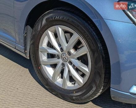 Синій Фольксваген Пассат, об'ємом двигуна 1.4 л та пробігом 96 тис. км за 17440 $, фото 5 на Automoto.ua