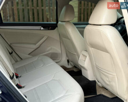 Синій Фольксваген Пассат, об'ємом двигуна 1.8 л та пробігом 215 тис. км за 9700 $, фото 9 на Automoto.ua