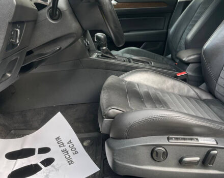 Синий Фольксваген Пассат, объемом двигателя 1.8 л и пробегом 237 тыс. км за 15600 $, фото 8 на Automoto.ua