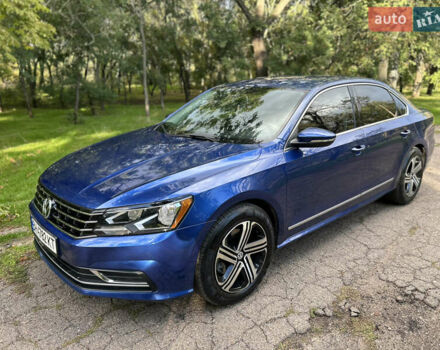 Синій Фольксваген Пассат, об'ємом двигуна 1.8 л та пробігом 112 тис. км за 12400 $, фото 7 на Automoto.ua