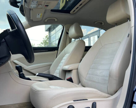 Синій Фольксваген Пассат, об'ємом двигуна 2 л та пробігом 138 тис. км за 12500 $, фото 7 на Automoto.ua