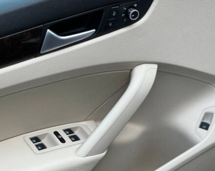 Синій Фольксваген Пассат, об'ємом двигуна 2 л та пробігом 138 тис. км за 12500 $, фото 6 на Automoto.ua