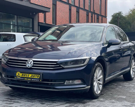 Синий Фольксваген Пассат, объемом двигателя 1.8 л и пробегом 237 тыс. км за 15600 $, фото 2 на Automoto.ua