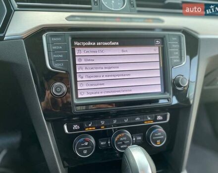 Синій Фольксваген Пассат, об'ємом двигуна 2 л та пробігом 261 тис. км за 16200 $, фото 47 на Automoto.ua