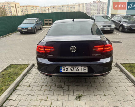 Синий Фольксваген Пассат, объемом двигателя 1.8 л и пробегом 270 тыс. км за 15900 $, фото 6 на Automoto.ua