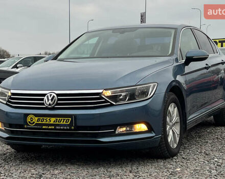 Синий Фольксваген Пассат, объемом двигателя 1.8 л и пробегом 149 тыс. км за 14500 $, фото 2 на Automoto.ua