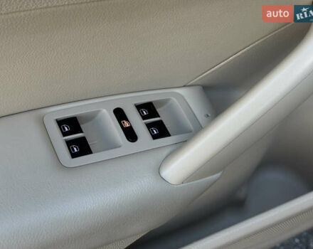 Синий Фольксваген Пассат, объемом двигателя 1.8 л и пробегом 229 тыс. км за 7999 $, фото 33 на Automoto.ua