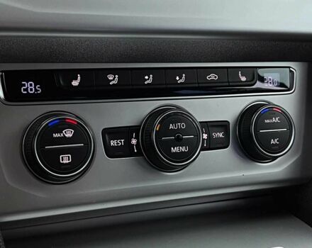 Синий Фольксваген Пассат, объемом двигателя 1.8 л и пробегом 149 тыс. км за 345 $, фото 13 на Automoto.ua