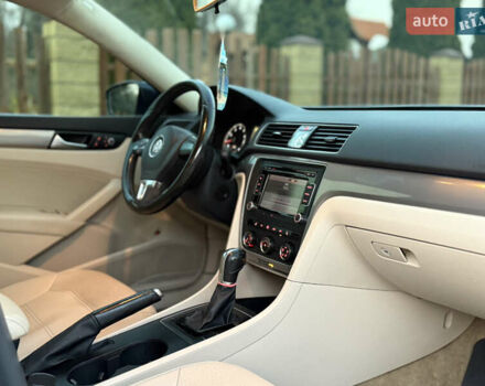 Синій Фольксваген Пассат, об'ємом двигуна 1.8 л та пробігом 215 тис. км за 9700 $, фото 7 на Automoto.ua