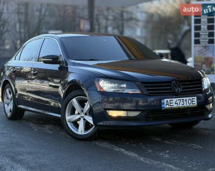 Синий Фольксваген Пассат, объемом двигателя 1.8 л и пробегом 229 тыс. км за 7999 $, фото 6 на Automoto.ua