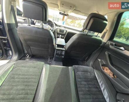 Синій Фольксваген Пассат, об'ємом двигуна 1.8 л та пробігом 157 тис. км за 18000 $, фото 3 на Automoto.ua