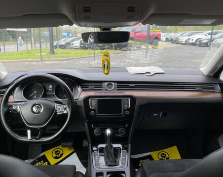 Синий Фольксваген Пассат, объемом двигателя 1.8 л и пробегом 237 тыс. км за 15600 $, фото 14 на Automoto.ua