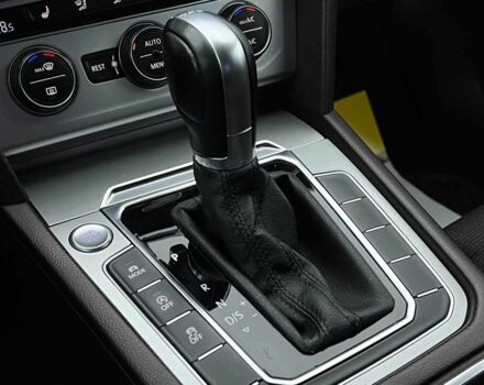 Синий Фольксваген Пассат, объемом двигателя 1.8 л и пробегом 149 тыс. км за 345 $, фото 14 на Automoto.ua