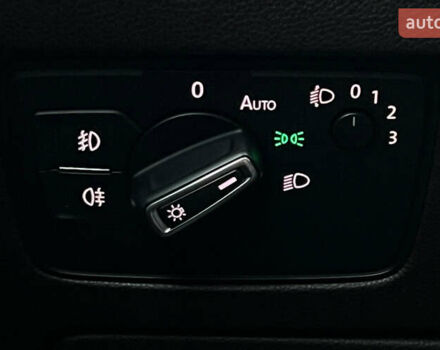 Синий Фольксваген Пассат, объемом двигателя 1.8 л и пробегом 149 тыс. км за 14500 $, фото 15 на Automoto.ua