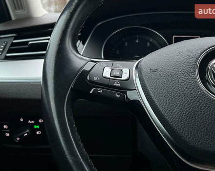 Синий Фольксваген Пассат, объемом двигателя 1.8 л и пробегом 149 тыс. км за 14500 $, фото 8 на Automoto.ua