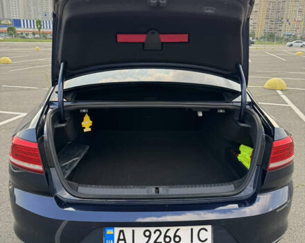 Синий Фольксваген Пассат, объемом двигателя 1.97 л и пробегом 266 тыс. км за 14700 $, фото 12 на Automoto.ua