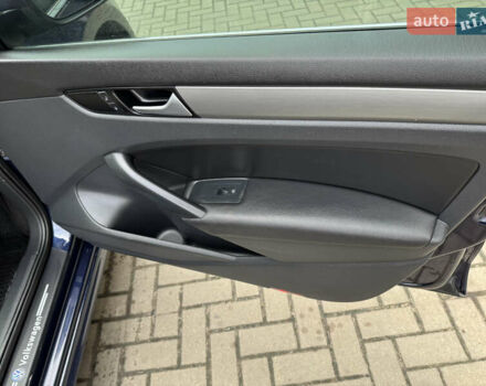 Синий Фольксваген Пассат, объемом двигателя 1.97 л и пробегом 219 тыс. км за 11000 $, фото 8 на Automoto.ua