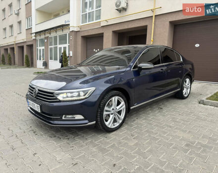 Синий Фольксваген Пассат, объемом двигателя 1.8 л и пробегом 270 тыс. км за 13999 $, фото 1 на Automoto.ua