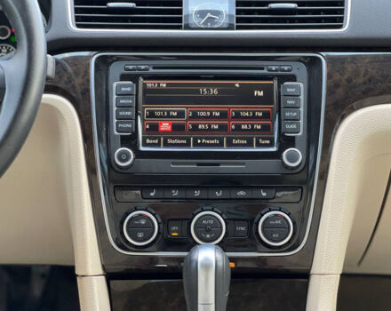 Синій Фольксваген Пассат, об'ємом двигуна 2 л та пробігом 138 тис. км за 12500 $, фото 13 на Automoto.ua