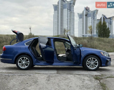 Синий Фольксваген Пассат, объемом двигателя 1.8 л и пробегом 180 тыс. км за 11500 $, фото 26 на Automoto.ua