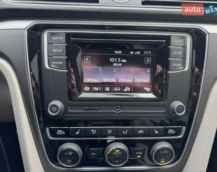 Синий Фольксваген Пассат, объемом двигателя 1.8 л и пробегом 149 тыс. км за 14200 $, фото 10 на Automoto.ua