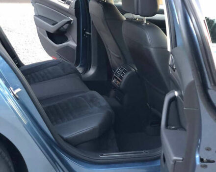 Синій Фольксваген Пассат, об'ємом двигуна 2 л та пробігом 263 тис. км за 16200 $, фото 16 на Automoto.ua