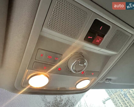 Синій Фольксваген Пассат, об'ємом двигуна 1.8 л та пробігом 173 тис. км за 13800 $, фото 15 на Automoto.ua