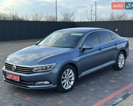 Синій Фольксваген Пассат, об'ємом двигуна 2 л та пробігом 262 тис. км за 16999 $, фото 2 на Automoto.ua