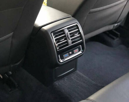 Синій Фольксваген Пассат, об'ємом двигуна 2 л та пробігом 263 тис. км за 16200 $, фото 31 на Automoto.ua