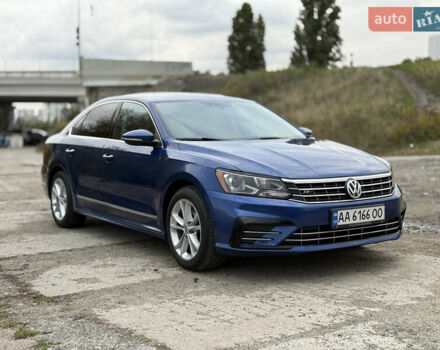 Синий Фольксваген Пассат, объемом двигателя 1.8 л и пробегом 180 тыс. км за 11500 $, фото 11 на Automoto.ua