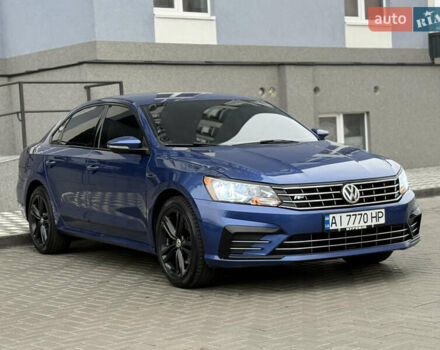 Синій Фольксваген Пассат, об'ємом двигуна 1.8 л та пробігом 179 тис. км за 12999 $, фото 15 на Automoto.ua