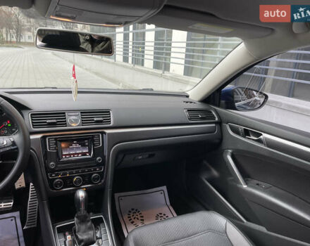 Синий Фольксваген Пассат, объемом двигателя 1.8 л и пробегом 219 тыс. км за 12900 $, фото 16 на Automoto.ua