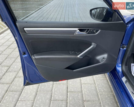 Синий Фольксваген Пассат, объемом двигателя 1.8 л и пробегом 219 тыс. км за 12900 $, фото 13 на Automoto.ua