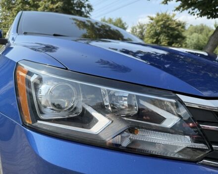 Синий Фольксваген Пассат, объемом двигателя 1.8 л и пробегом 93 тыс. км за 13900 $, фото 1 на Automoto.ua