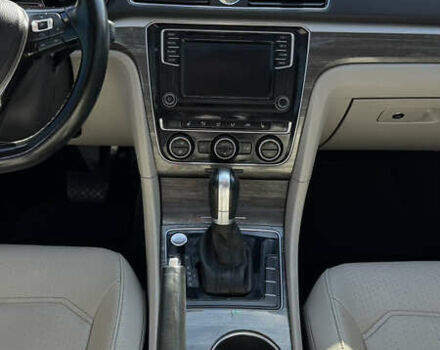 Синий Фольксваген Пассат, объемом двигателя 1.8 л и пробегом 160 тыс. км за 14500 $, фото 6 на Automoto.ua