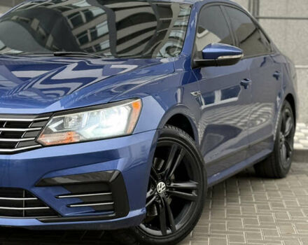 Синій Фольксваген Пассат, об'ємом двигуна 1.8 л та пробігом 179 тис. км за 12999 $, фото 4 на Automoto.ua