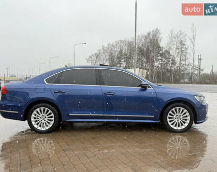 Синий Фольксваген Пассат, объемом двигателя 1.8 л и пробегом 197 тыс. км за 12599 $, фото 6 на Automoto.ua