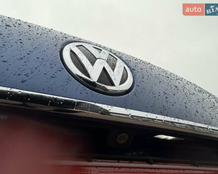 Синий Фольксваген Пассат, объемом двигателя 1.8 л и пробегом 197 тыс. км за 12599 $, фото 18 на Automoto.ua