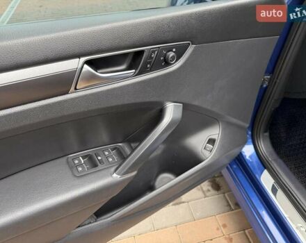 Синий Фольксваген Пассат, объемом двигателя 1.8 л и пробегом 179 тыс. км за 13800 $, фото 35 на Automoto.ua