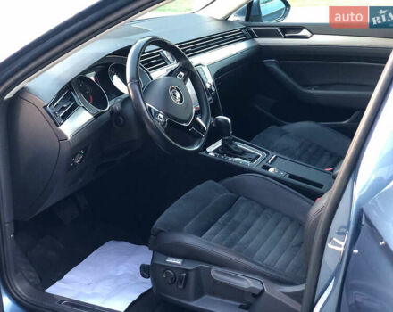 Синій Фольксваген Пассат, об'ємом двигуна 2 л та пробігом 263 тис. км за 16200 $, фото 2 на Automoto.ua