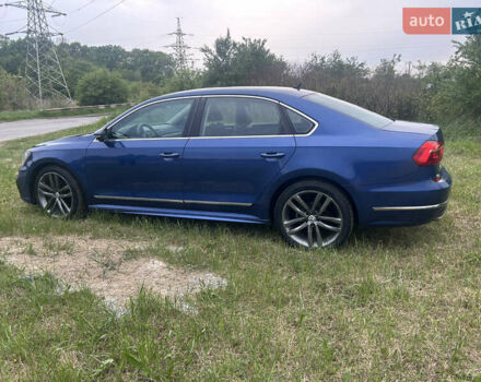 Синій Фольксваген Пассат, об'ємом двигуна 1.8 л та пробігом 270 тис. км за 11800 $, фото 4 на Automoto.ua