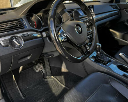 Синий Фольксваген Пассат, объемом двигателя 1.8 л и пробегом 180 тыс. км за 13300 $, фото 17 на Automoto.ua