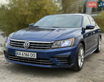 Синий Фольксваген Пассат, объемом двигателя 1.8 л и пробегом 180 тыс. км за 11500 $, фото 15 на Automoto.ua