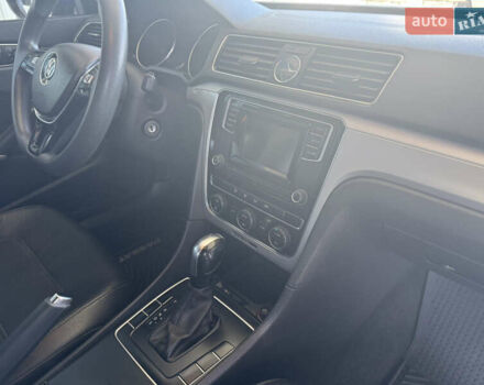 Синий Фольксваген Пассат, объемом двигателя 1.8 л и пробегом 110 тыс. км за 12800 $, фото 15 на Automoto.ua