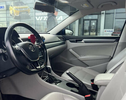 Синий Фольксваген Пассат, объемом двигателя 1.8 л и пробегом 100 тыс. км за 15200 $, фото 16 на Automoto.ua