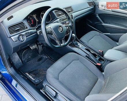 Синий Фольксваген Пассат, объемом двигателя 1.8 л и пробегом 119 тыс. км за 13399 $, фото 5 на Automoto.ua