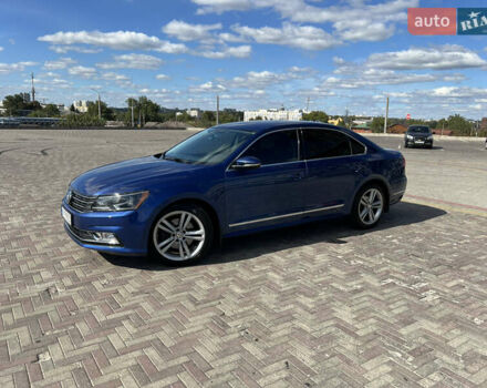 Синій Фольксваген Пассат, об'ємом двигуна 1.8 л та пробігом 120 тис. км за 15000 $, фото 1 на Automoto.ua