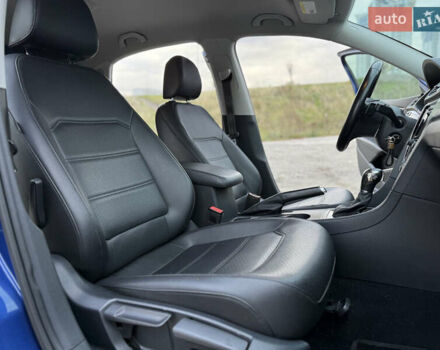 Синий Фольксваген Пассат, объемом двигателя 1.8 л и пробегом 180 тыс. км за 11500 $, фото 39 на Automoto.ua