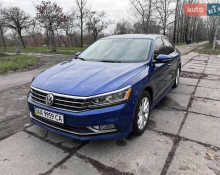 Синий Фольксваген Пассат, объемом двигателя 1.8 л и пробегом 149 тыс. км за 14200 $, фото 3 на Automoto.ua